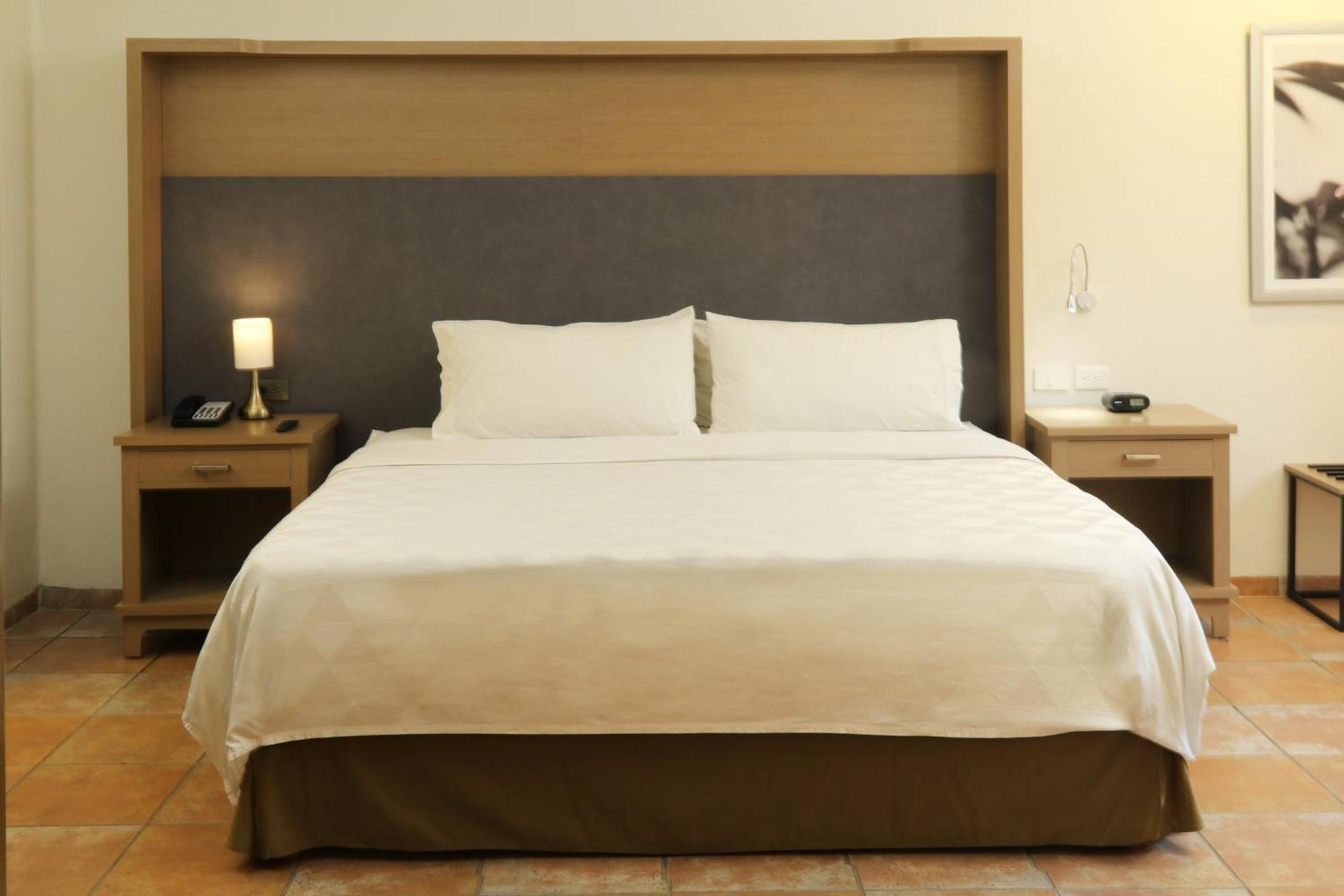 Holiday Inn Ciudad Del Carmen By Ihg Экстерьер фото