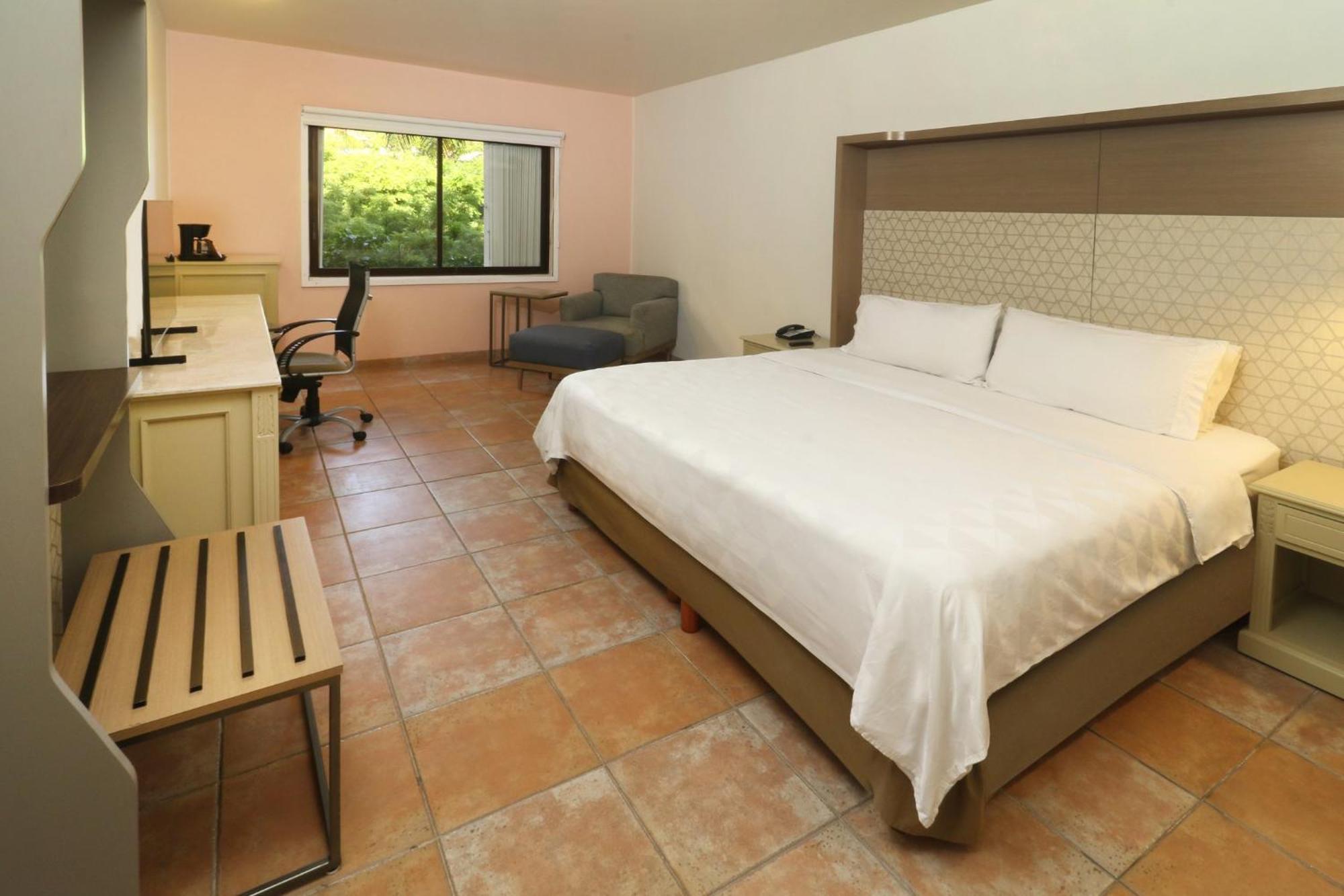 Holiday Inn Ciudad Del Carmen By Ihg Экстерьер фото